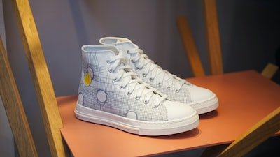 Comment faire pour laver les baskets sans les endommager ?
